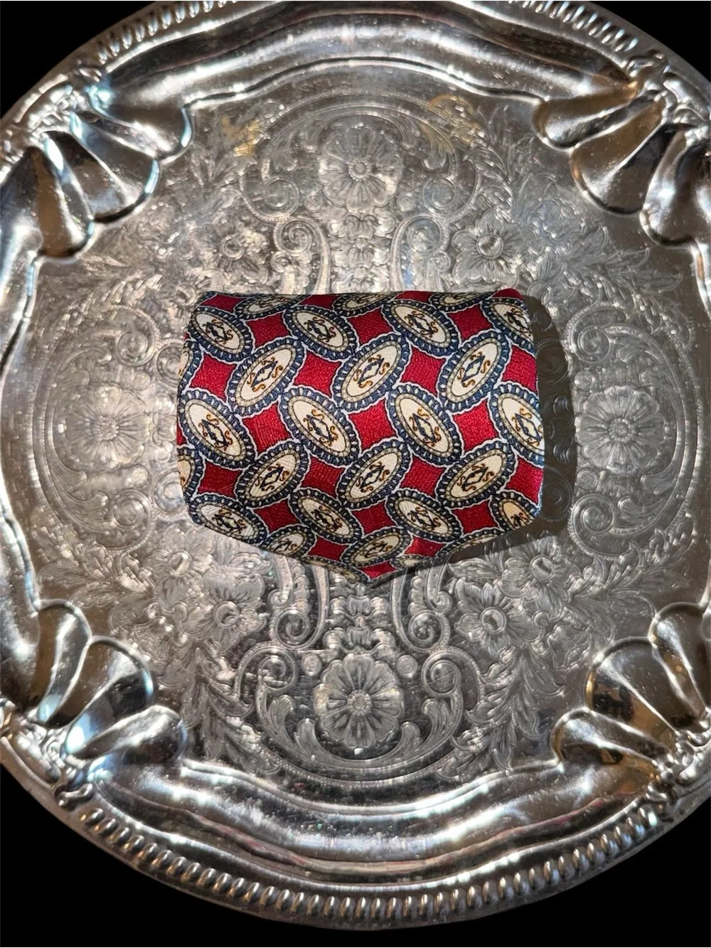 Vintage Jos A Bank Executive Collection “Royal” Geometric Medallion Silk Tie